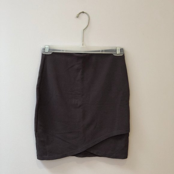 Aritzia Sunday Best eggplant primrose skirt (XS) - Picture 1 of 4